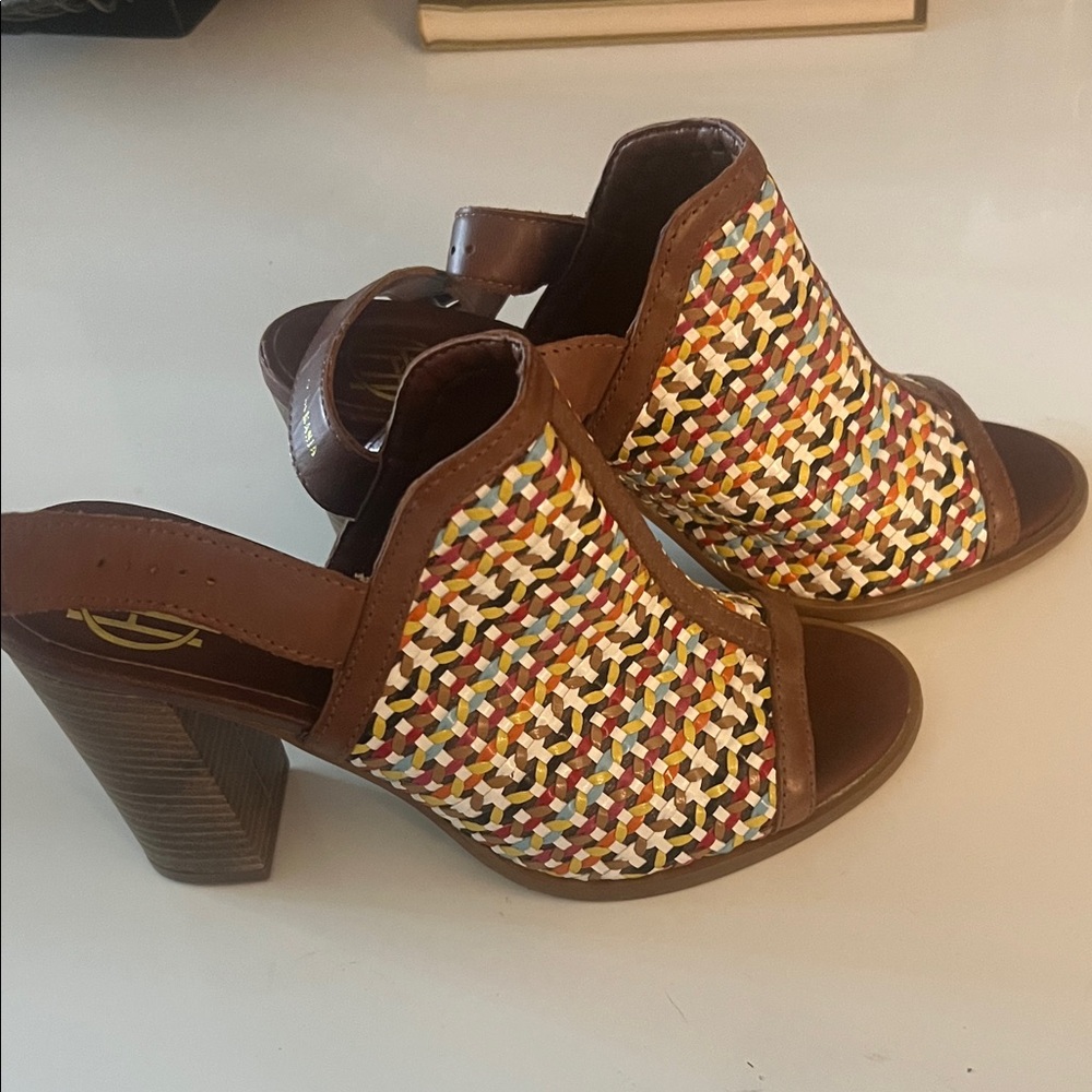 House of Harlow 1960 Multicolor Woven Heels